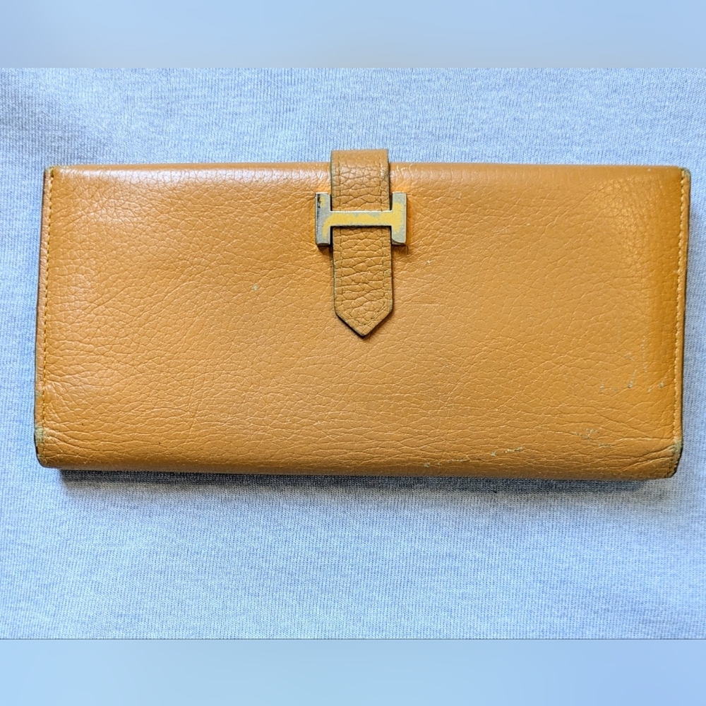 Hermès Béarn Classic Bi-Fold Wallet Authentic Hermès Béarn Classic wallet